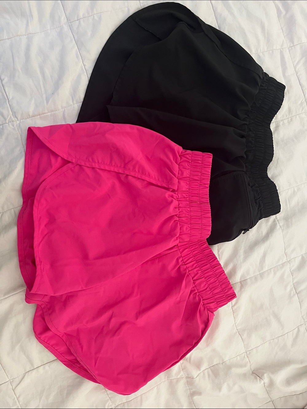 Set of 2 athletic shorts